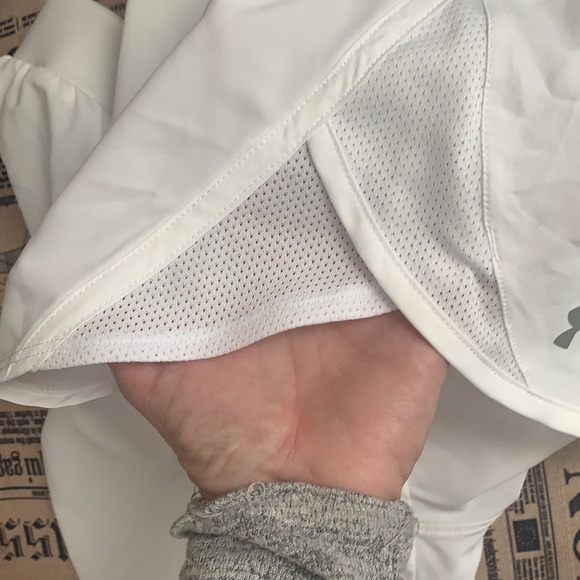 Under Armour Althletic shorts size small - Picture 4 of 7